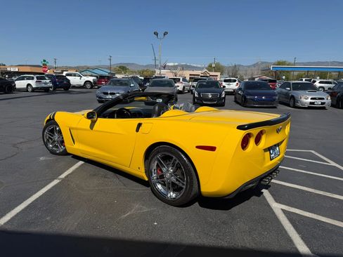 Used 2007 Chevrolet Corvette Convertible w/ Preferred Equipment Group RWD image 15