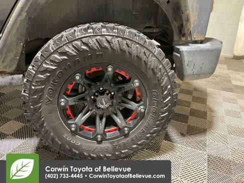 Used 2016 Jeep Wrangler Unlimited Rubicon image 25