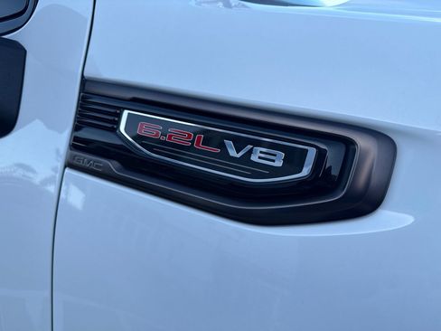 Used 2023 GMC Sierra 1500 AT4X w/ AT4X AEV Edition AWD/4WD image 5