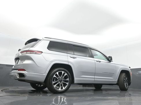 Used 2022 Jeep Grand Cherokee L Overland w/ Luxury Tech Group IV image 37