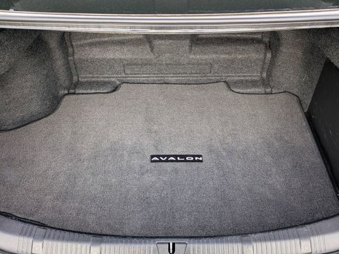 Used 2015 Toyota Avalon XLE Touring image 28