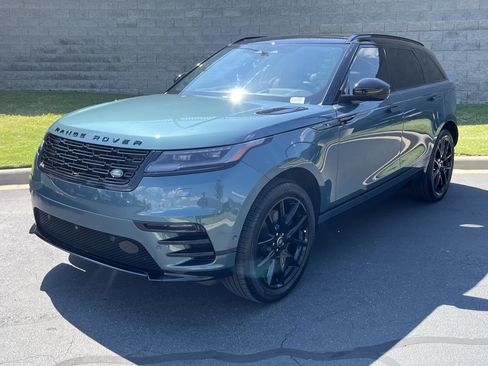 Certified 2026 Land Rover Range Rover Velar Dynamic SE AWD/4WD image 2