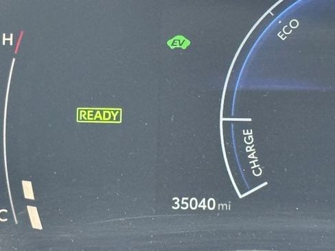 Used 2025 Toyota Camry LE FWD image 16