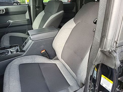 Used 2025 Ford Bronco Big Bend image 6