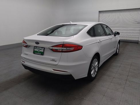 Used 2019 Ford Fusion SE FWD image 9