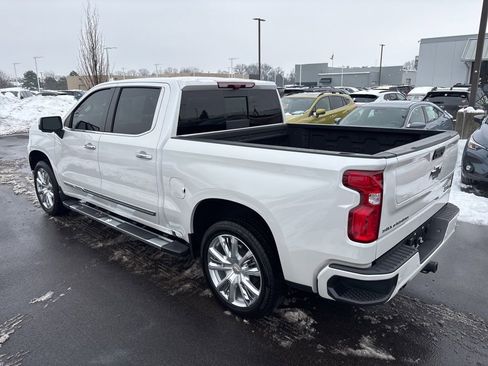 Used 2024 Chevrolet Silverado 1500 High Country w/ Technology Package image 5