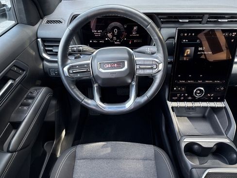 Used 2025 GMC Terrain Elevation image 14