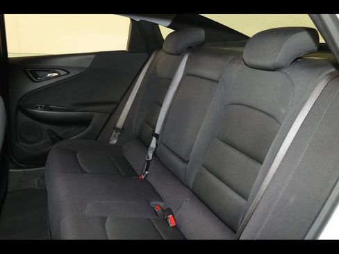 Used 2024 Chevrolet Malibu LT image 28