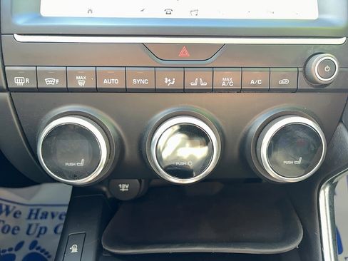 Used 2018 Jaguar E-PACE S image 33