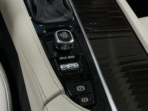 Used 2019 Volvo XC90 T6 Momentum image 22