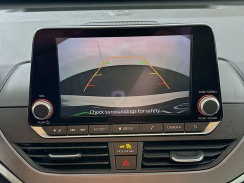 Used 2024 Nissan Altima 2.5 SR image 21