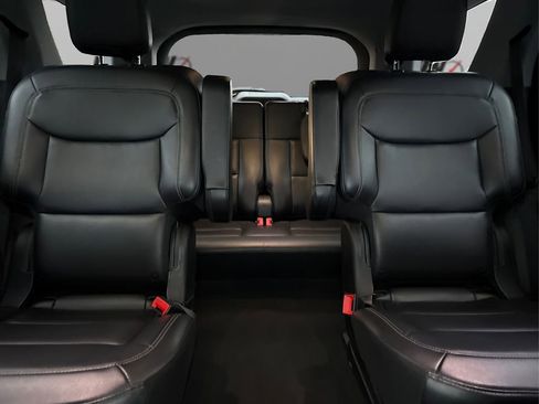 Used 2022 Ford Explorer XLT w/ Equipment Group 202A image 20