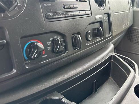 Used 2013 Ford E-250 and Econoline 250 Extended w/ PWR Group image 22