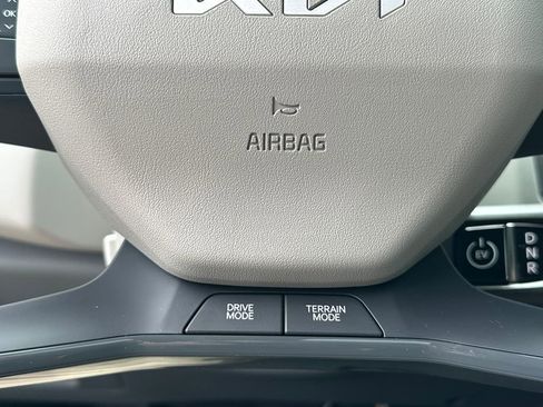 New 2026 Kia EV9 Wind image 32