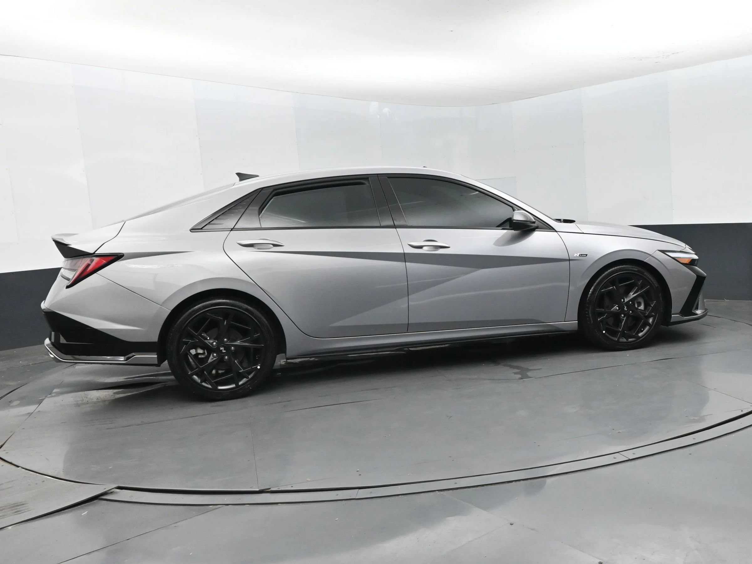 Used 2025 Hyundai Elantra N Line FWD image 4