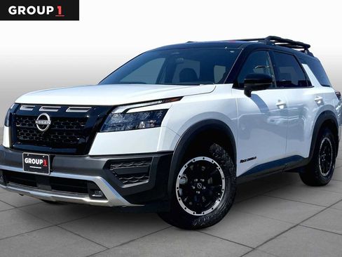 Used 2025 Nissan Pathfinder Rock Creek AWD/4WD image 1