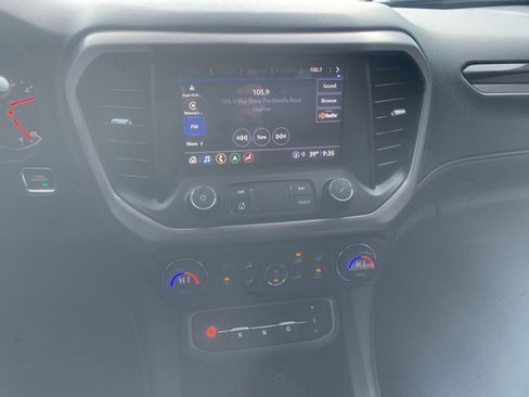 Used 2021 GMC Acadia AT4 w/ Technology Package image 26