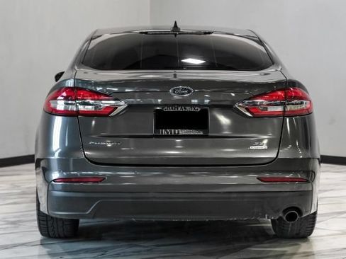 Used 2020 Ford Fusion SE FWD image 12