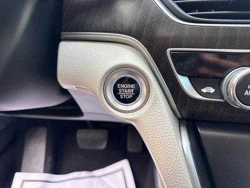 Used 2018 Honda Accord EX-L image 30