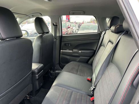 Used 2024 Mitsubishi Outlander Sport AWD image 9