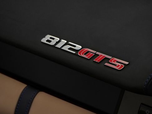 Certified 2021 Ferrari 812 GTS Base image 24