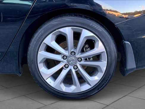 Used 2013 Honda Accord Sport image 11