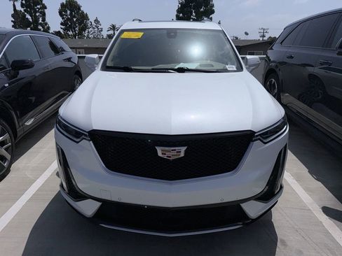 Used 2024 Cadillac XT6 Sport w/ Platinum Package AWD/4WD image 1