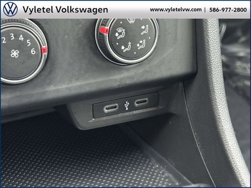 Used 2022 Volkswagen Jetta Sport image 25
