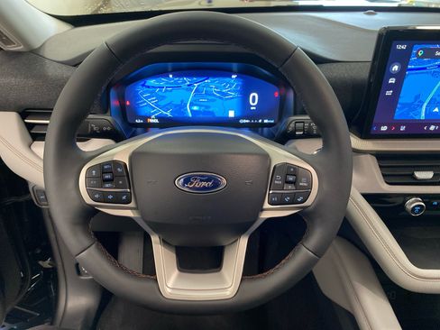 New 2026 Ford Explorer Active w/ Active Comfort Package AWD/4WD image 19