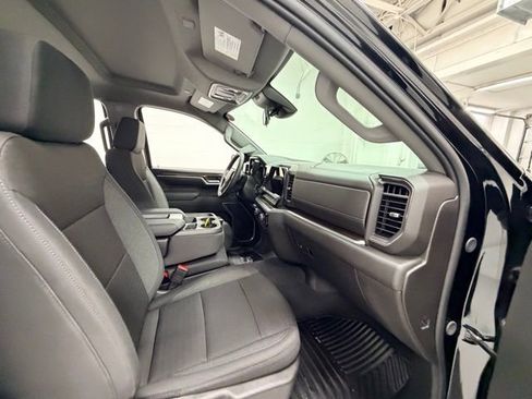 Certified 2026 Chevrolet Silverado 1500 LT image 32