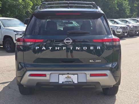 Used 2022 Nissan Pathfinder SL image 14