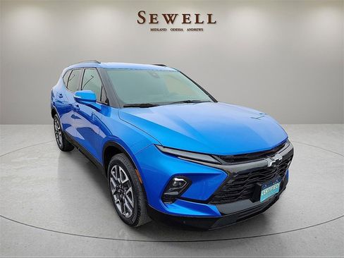 Used 2024 Chevrolet Blazer RS w/ Driver Confidence II Package image 7