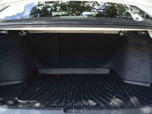 Used 2019 Honda Accord EX-L image 39