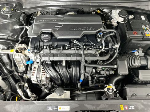 Used 2025 Hyundai Elantra SEL w/ Cargo Package FWD image 34