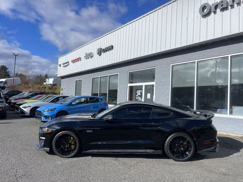 Used 2020 Ford Mustang GT image 3