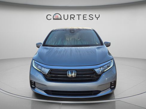Used 2023 Honda Odyssey Touring image 10