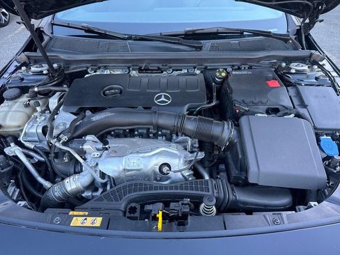 Used 2022 Mercedes-Benz CLA 250 4MATIC image 30