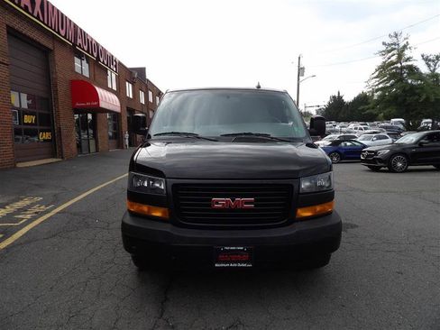 Used 2019 GMC Savana 2500 image 3