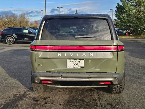 Used 2023 Rivian R1S Launch Edition image 6
