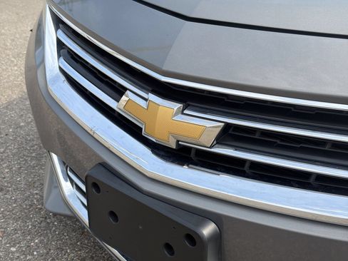 Used 2019 Chevrolet Impala Premier FWD image 13
