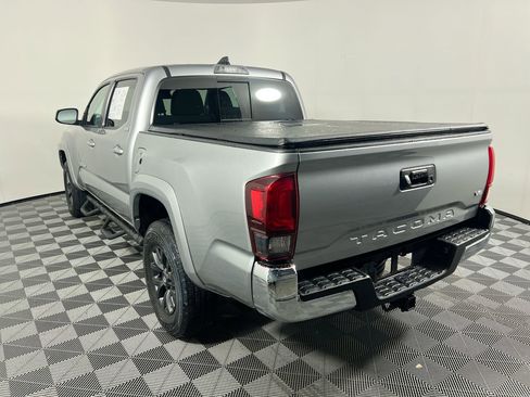Used 2023 Toyota Tacoma SR5 RWD image 5