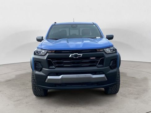 Used 2025 Chevrolet Colorado Trail Boss AWD/4WD image 8