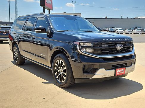Used 2025 Ford Expedition Max Platinum AWD/4WD image 4