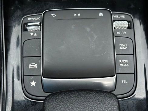 Used 2021 Mercedes-Benz GLB 250 4MATIC image 16