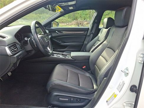 Used 2022 Honda Accord Sport image 13