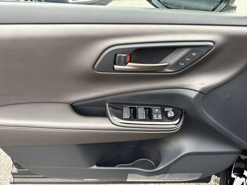 New 2026 Toyota Crown Nightshade image 7