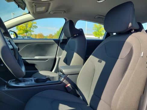 New 2026 Kia K4 FWD image 12