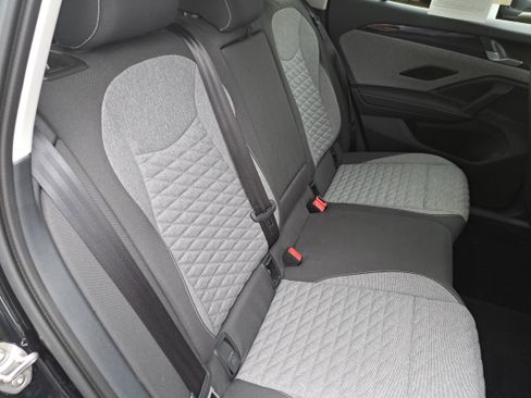 Certified 2025 Volkswagen Tiguan S FWD image 36
