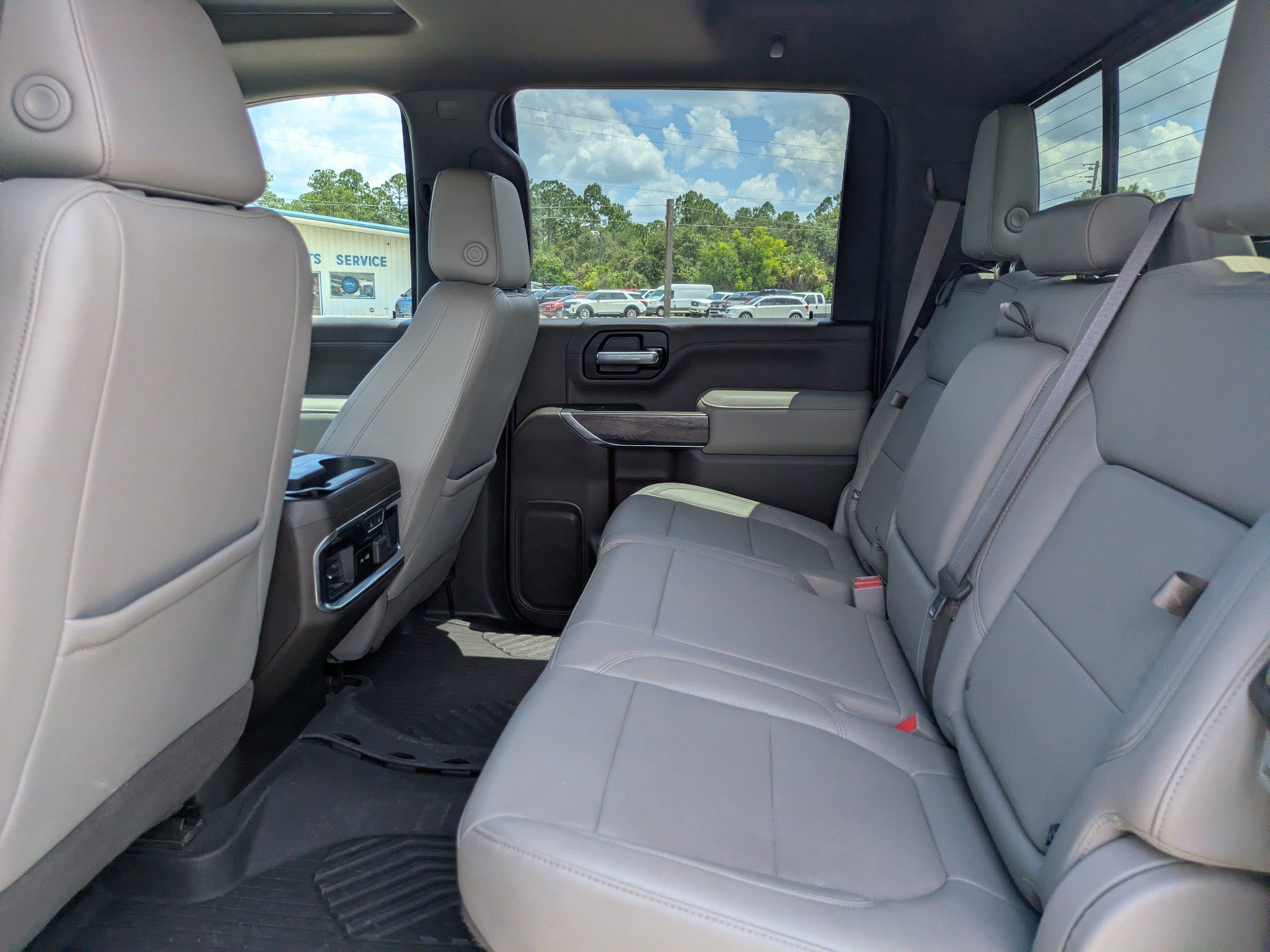 Used 2021 Chevrolet Silverado 2500 LTZ w/ LTZ Premium Package AWD/4WD image 13