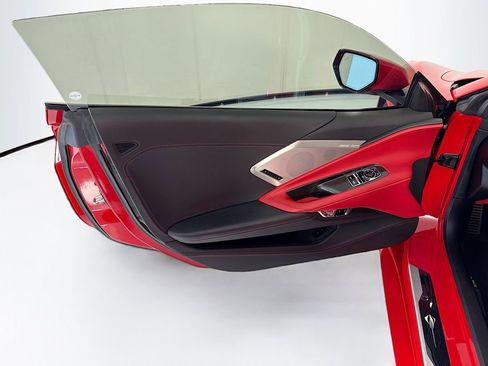 Used 2020 Chevrolet Corvette Stingray Premium Cpe w/ 3LT Preferred Equipment Group image 31